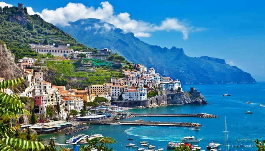 Bootskreuzfahrt ab Salerno an der Amalfiküste Richtung Amalfi und Positano
